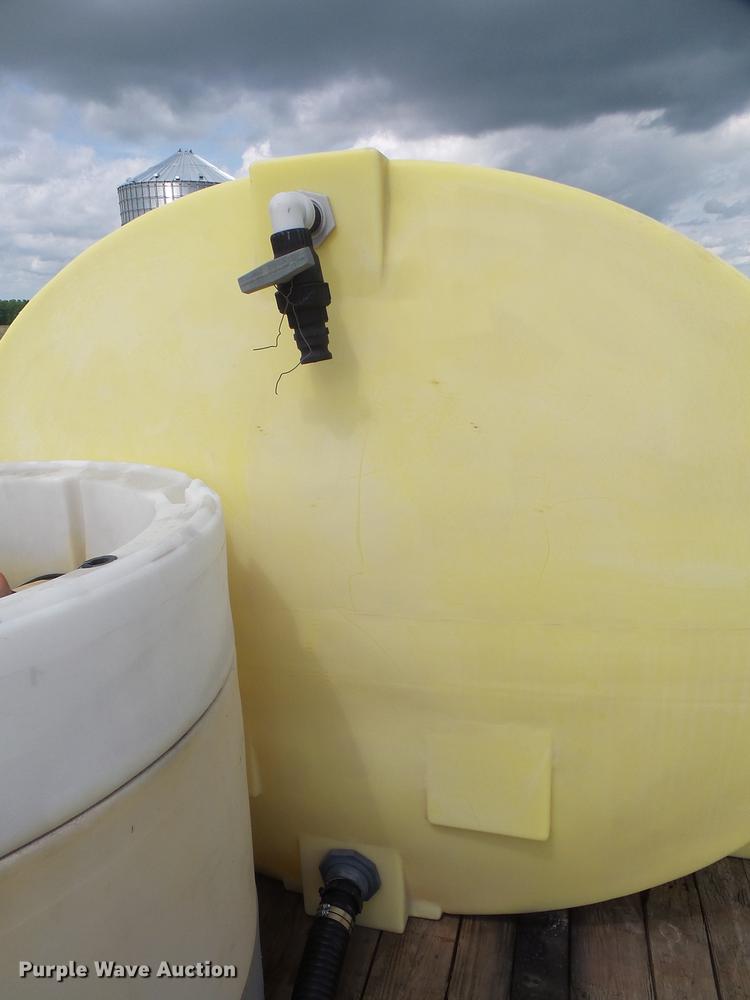 image for item DB6050 2002 Wade Services drop deck tank trailer