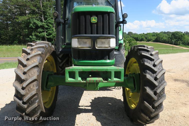image for item DB7250 2005 John Deere 7320 MFWD tractor