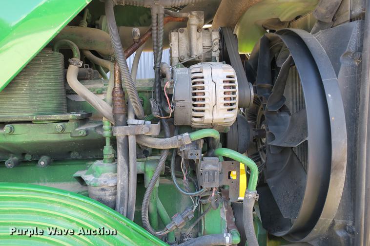 image for item DB7250 2005 John Deere 7320 MFWD tractor