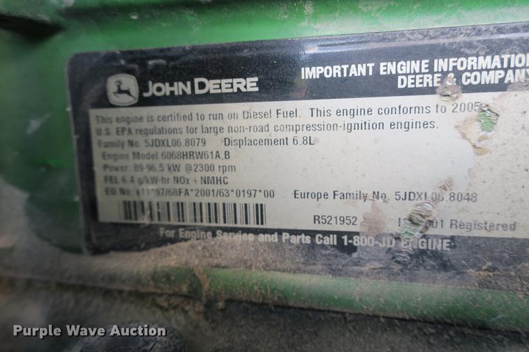 image for item DB7250 2005 John Deere 7320 MFWD tractor