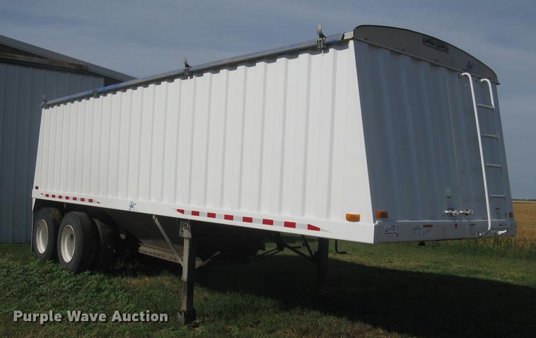 image for item DC2250 2001 Jet single hopper bottom grain trailer