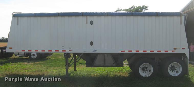 image for item DC2250 2001 Jet single hopper bottom grain trailer