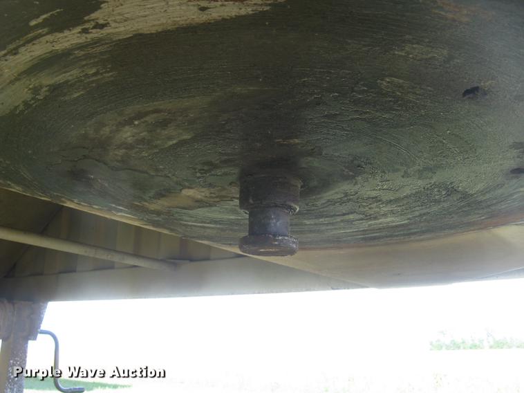 image for item DC2250 2001 Jet single hopper bottom grain trailer