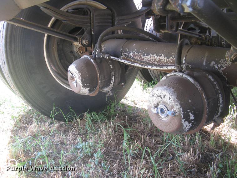 image for item DC2250 2001 Jet single hopper bottom grain trailer