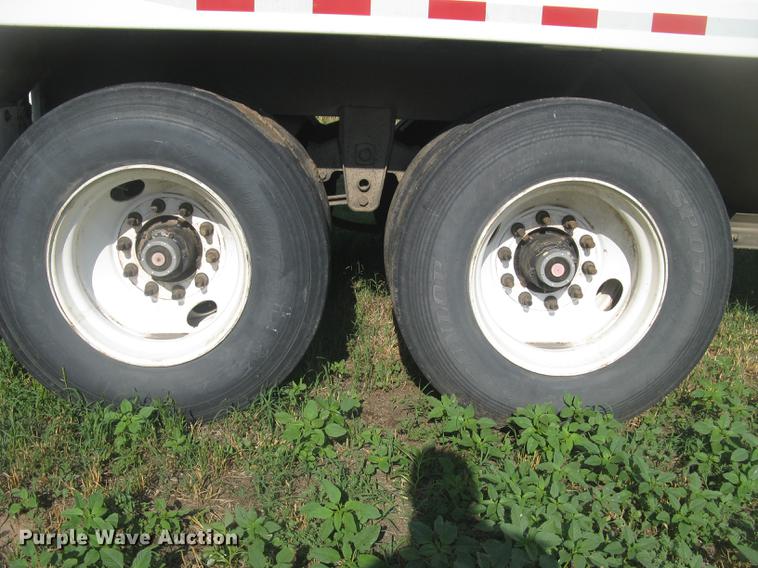 image for item DC2250 2001 Jet single hopper bottom grain trailer