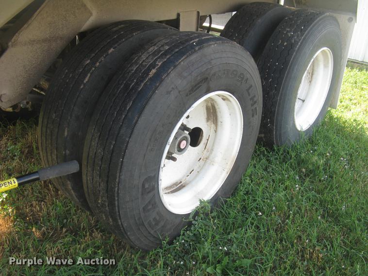 image for item DC2250 2001 Jet single hopper bottom grain trailer