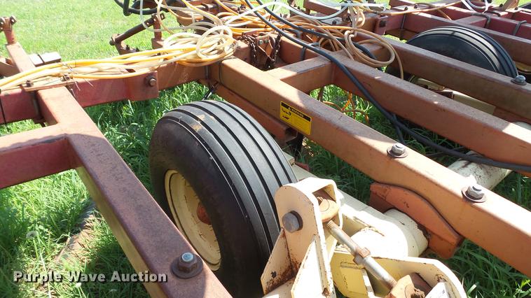 image for item DC4178 Krause 3776 field cultivator