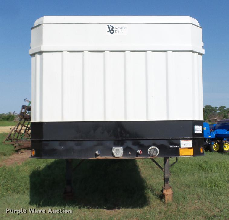 image for item DC4182 2000 Neville Built livestock trailer