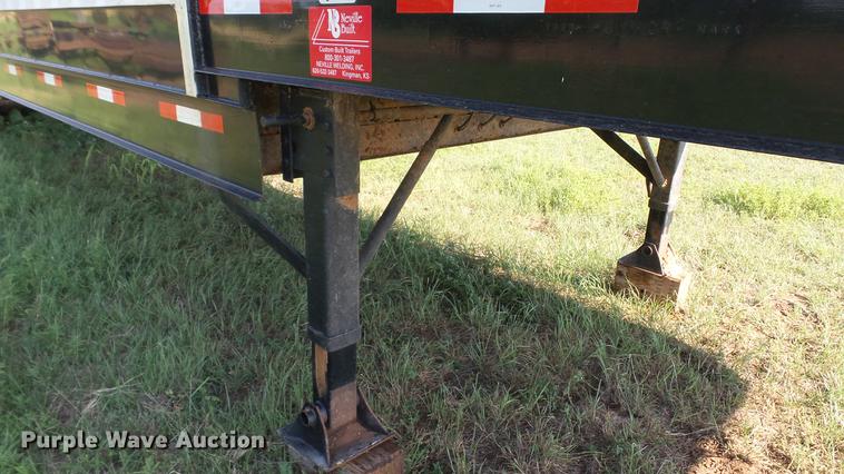 image for item DC4182 2000 Neville Built livestock trailer