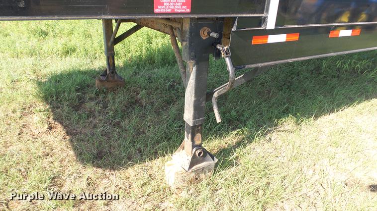 image for item DC4182 2000 Neville Built livestock trailer