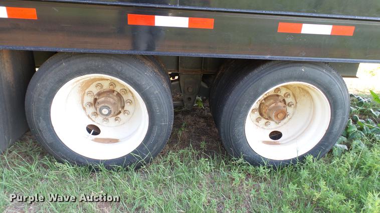 image for item DC4182 2000 Neville Built livestock trailer