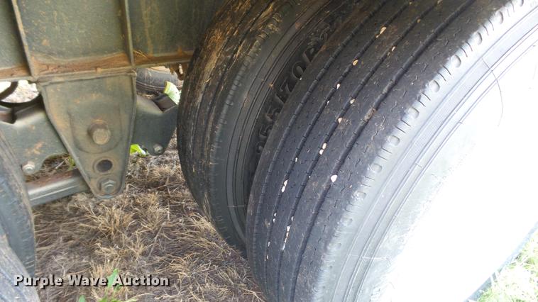 image for item DC4182 2000 Neville Built livestock trailer