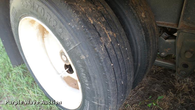 image for item DC4182 2000 Neville Built livestock trailer