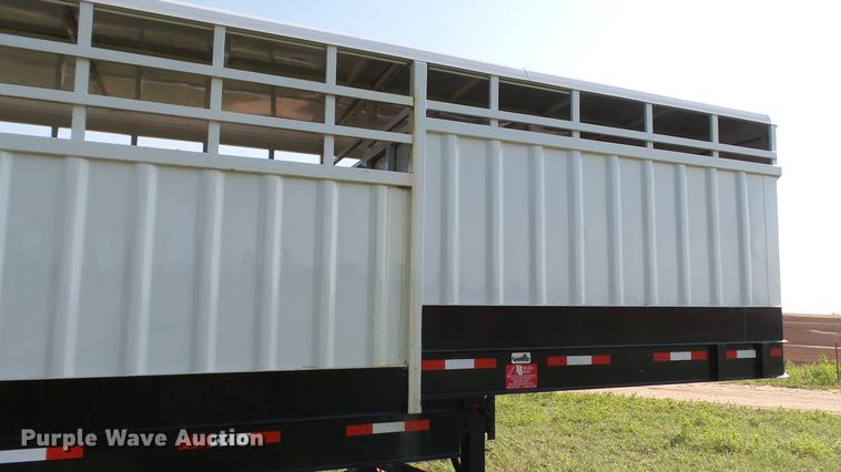 image for item DC4182 2000 Neville Built livestock trailer
