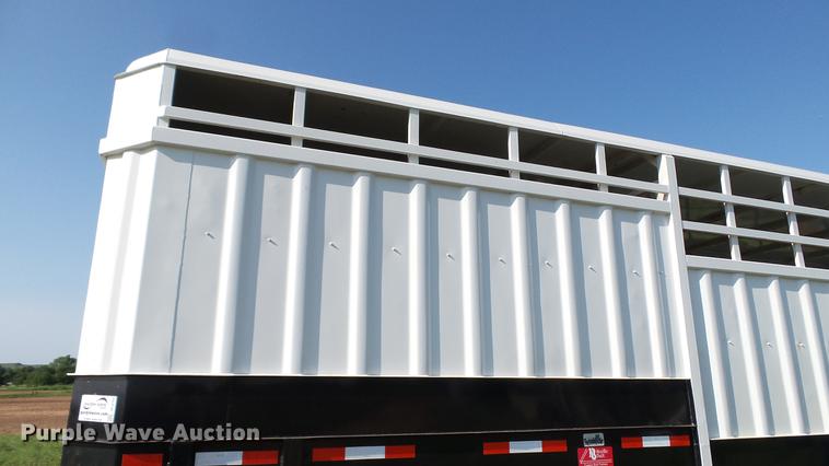 image for item DC4182 2000 Neville Built livestock trailer