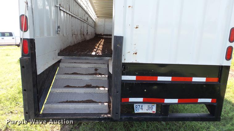 image for item DC4182 2000 Neville Built livestock trailer
