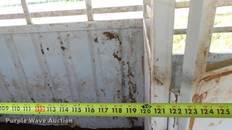 image for item DC4182 2000 Neville Built livestock trailer