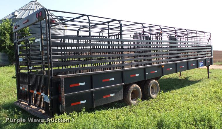 image for item DC4184 2008 Gooseneck Trailers livestock trailer