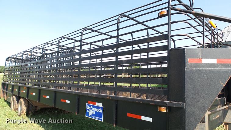 image for item DC4184 2008 Gooseneck Trailers livestock trailer