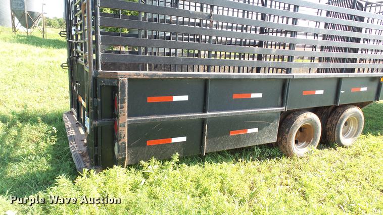 image for item DC4184 2008 Gooseneck Trailers livestock trailer