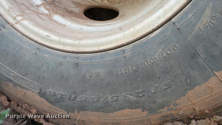 image for item DC4184 2008 Gooseneck Trailers livestock trailer