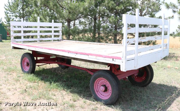 image for item DC7521 Hay bale trailer