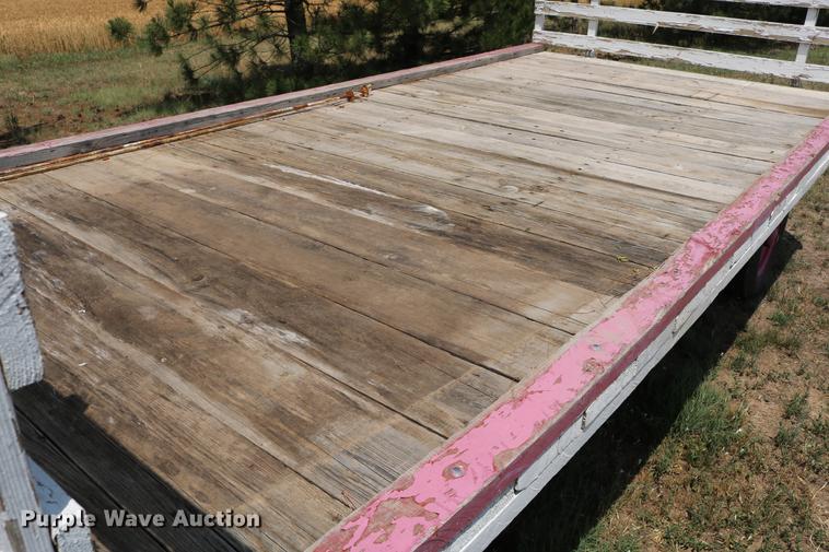 image for item DC7521 Hay bale trailer