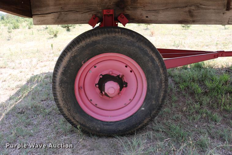 image for item DC7521 Hay bale trailer