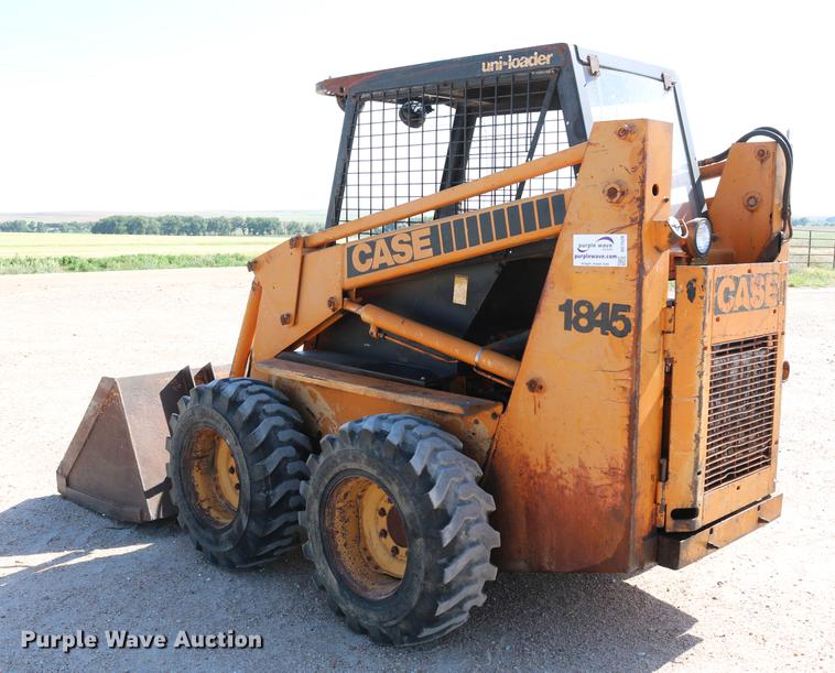 image for item DC7526 1981 Case 1845 skid steer