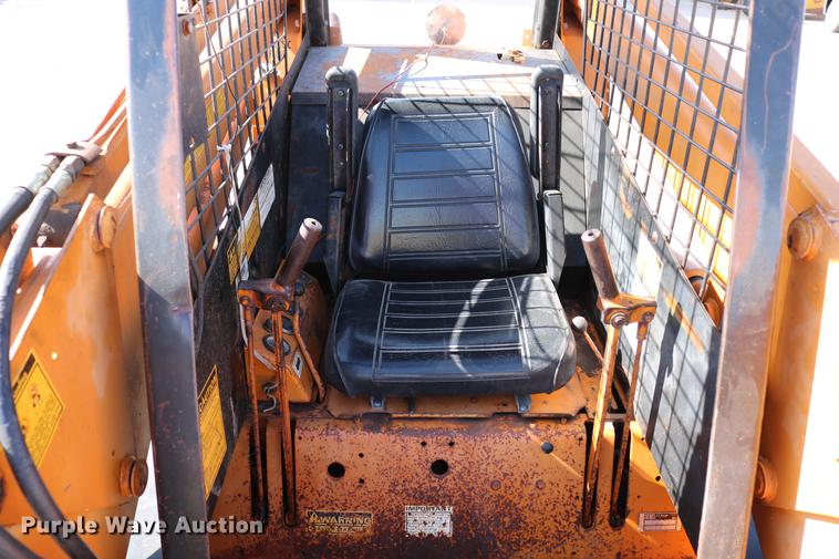 image for item DC7526 1981 Case 1845 skid steer