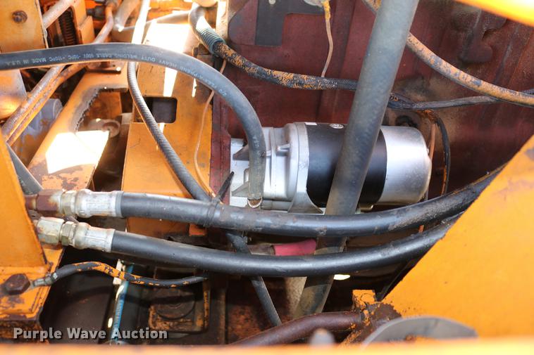 image for item DC7526 1981 Case 1845 skid steer