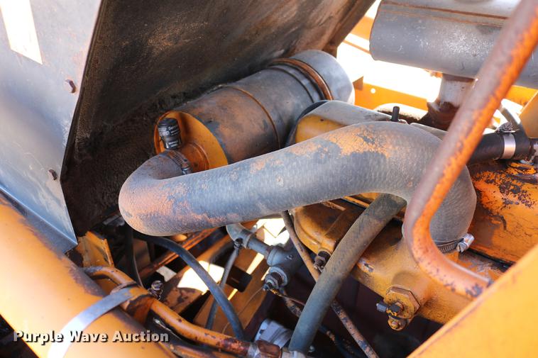 image for item DC7526 1981 Case 1845 skid steer