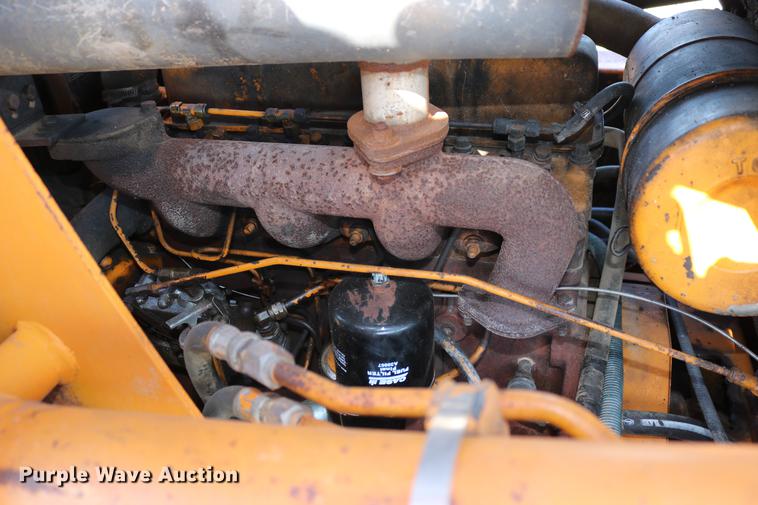 image for item DC7526 1981 Case 1845 skid steer