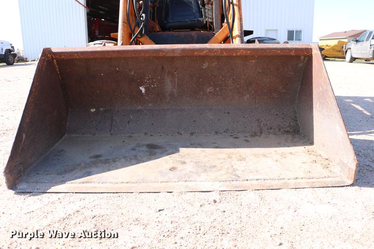 image for item DC7526 1981 Case 1845 skid steer