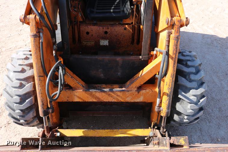 image for item DC7526 1981 Case 1845 skid steer