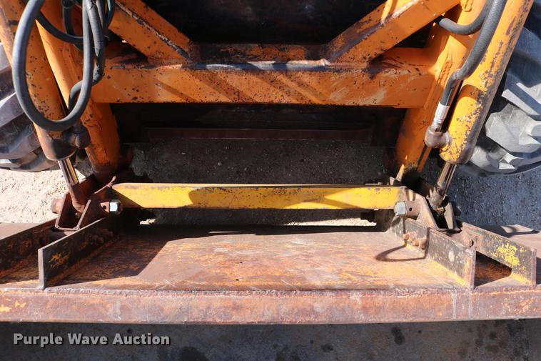 image for item DC7526 1981 Case 1845 skid steer