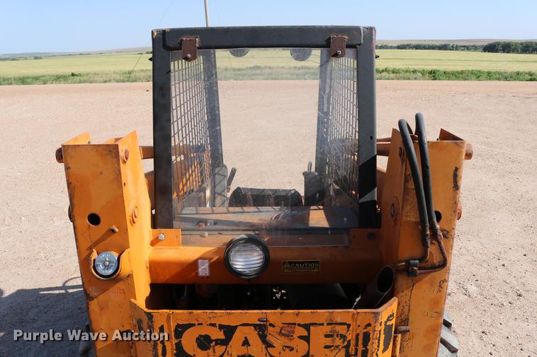 image for item DC7526 1981 Case 1845 skid steer