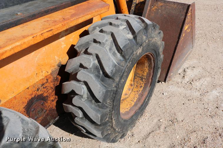 image for item DC7526 1981 Case 1845 skid steer