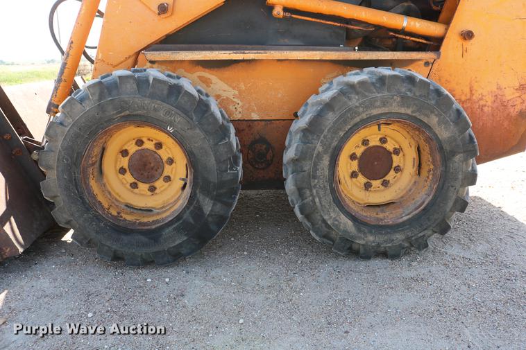 image for item DC7526 1981 Case 1845 skid steer
