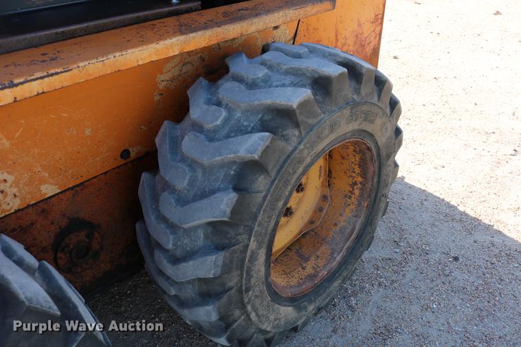 image for item DC7526 1981 Case 1845 skid steer
