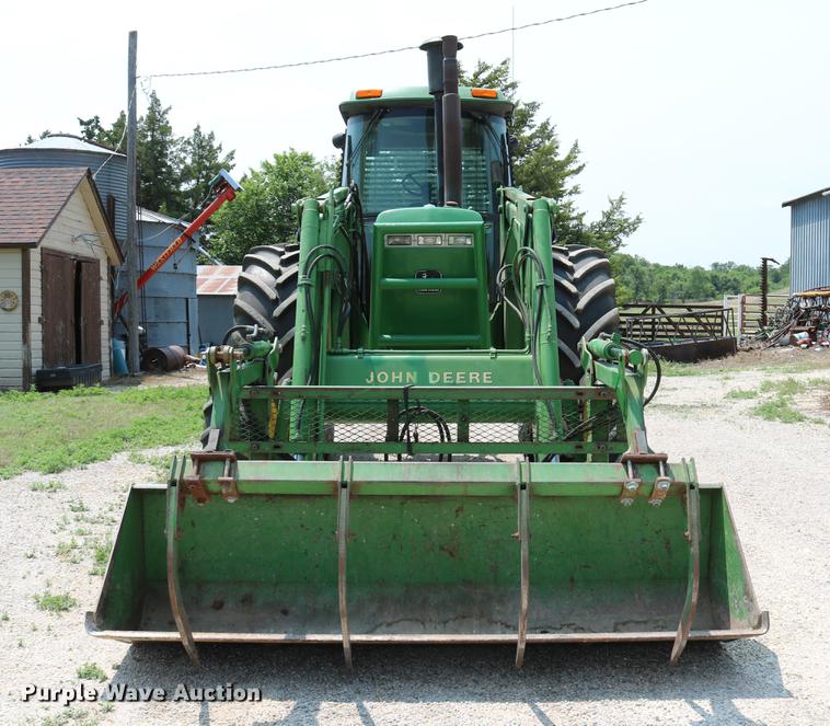 image for item DC7528 1991 John Deere 4455 tractor