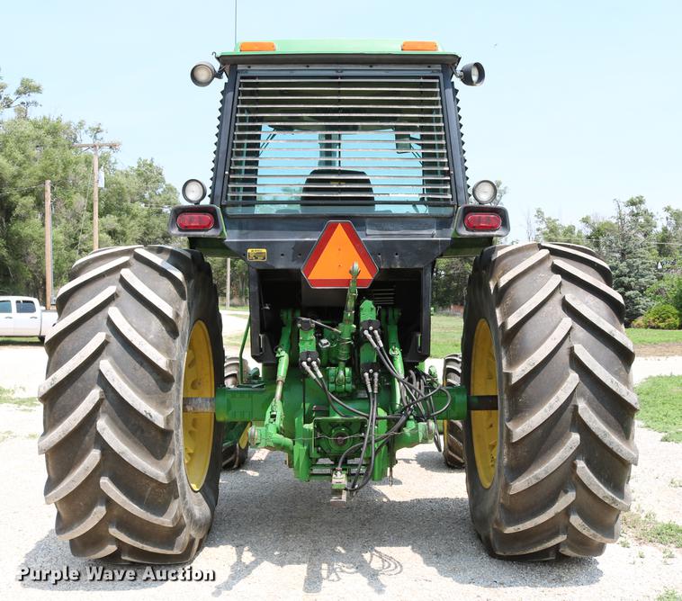 image for item DC7528 1991 John Deere 4455 tractor