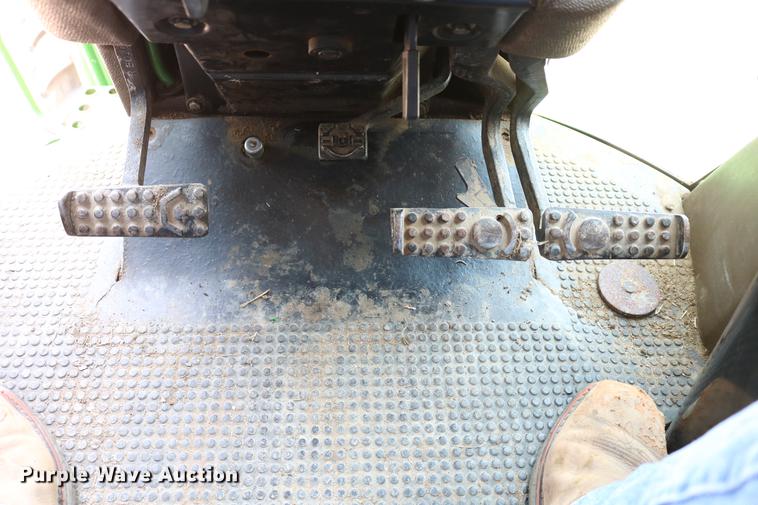 image for item DC7528 1991 John Deere 4455 tractor