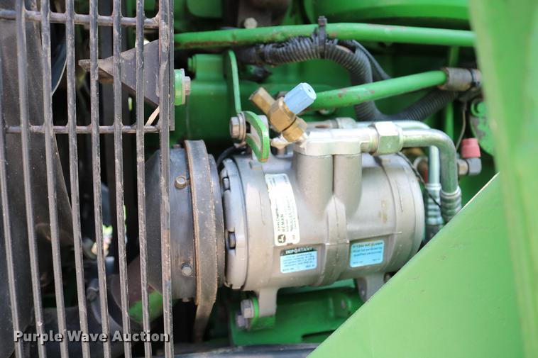 image for item DC7528 1991 John Deere 4455 tractor