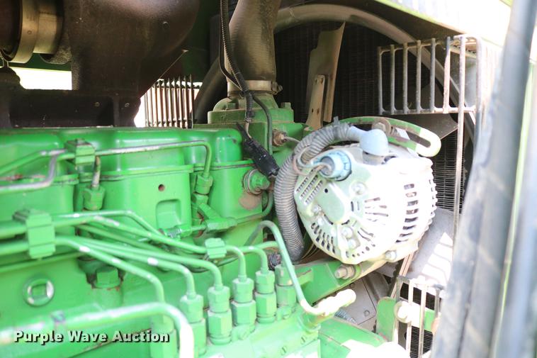 image for item DC7528 1991 John Deere 4455 tractor