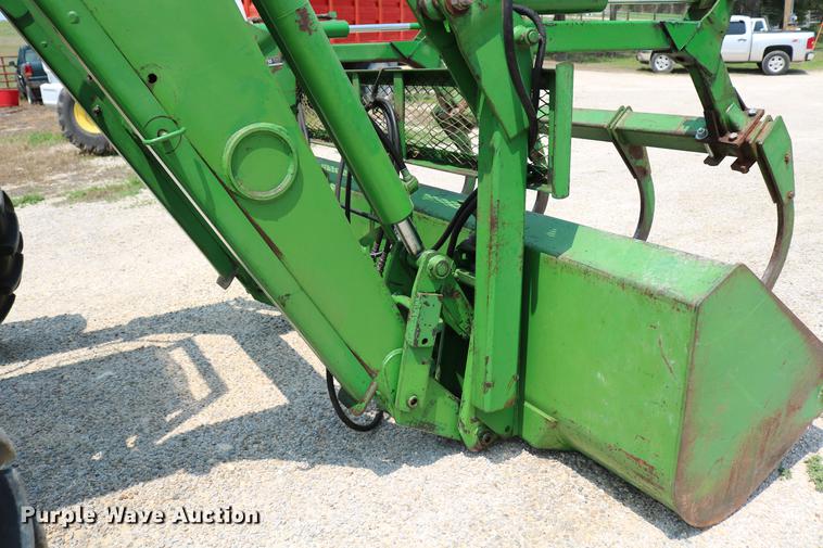 image for item DC7528 1991 John Deere 4455 tractor