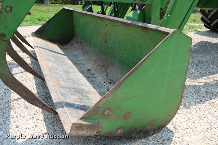 image for item DC7528 1991 John Deere 4455 tractor