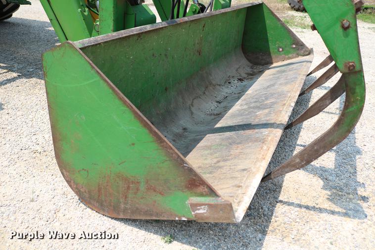 image for item DC7528 1991 John Deere 4455 tractor