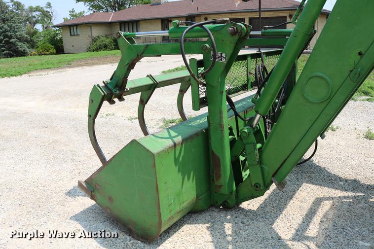 image for item DC7528 1991 John Deere 4455 tractor