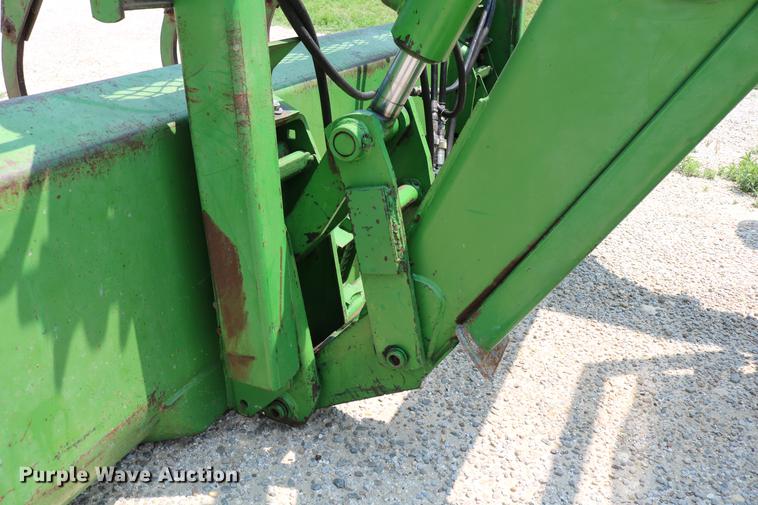 image for item DC7528 1991 John Deere 4455 tractor